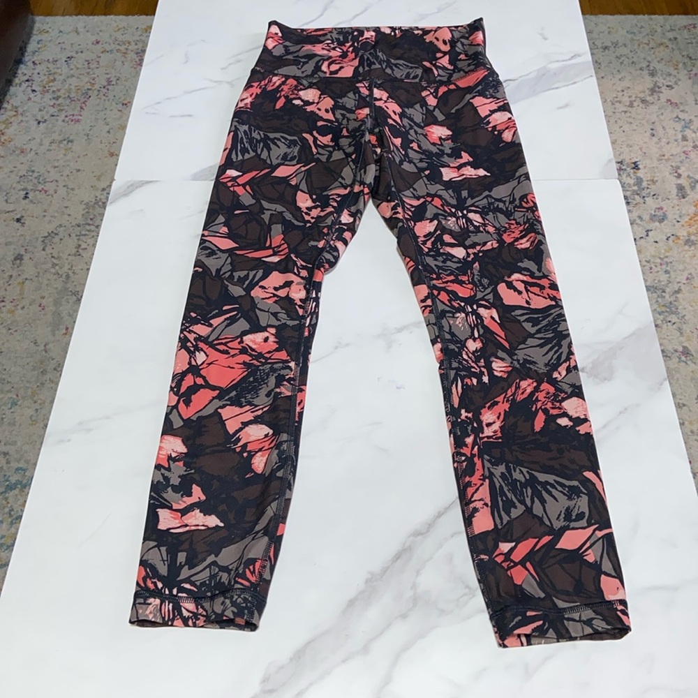 Lululemon Discontinued Leggings 25” inseam